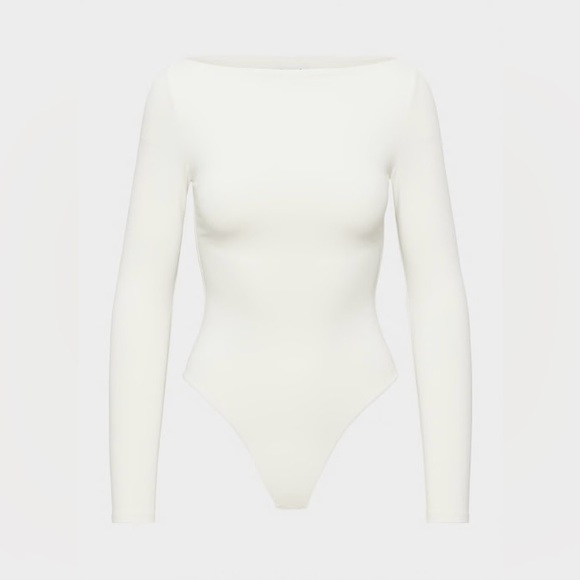 ARITZIA Babaton Bodysuits (3-piece bundle) - Picture 5 of 15